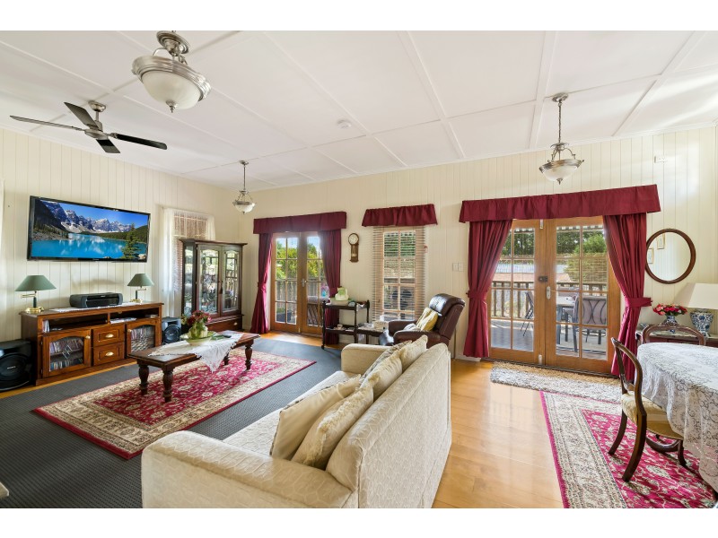 85 Stephen Street, Harristown QLD 4350