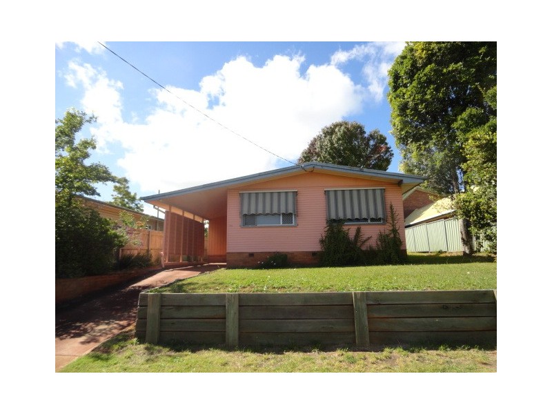 784A Ruthven Street, South Toowoomba QLD 4350