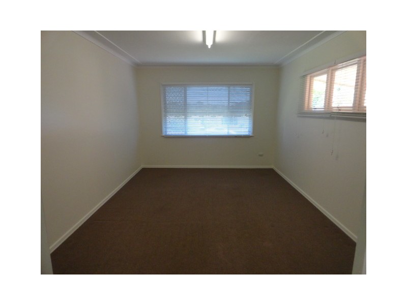 784A Ruthven Street, South Toowoomba QLD 4350