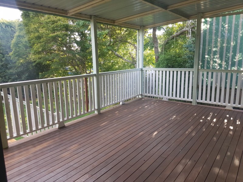 30 Geoffrey Street, Mount Lofty QLD 4350