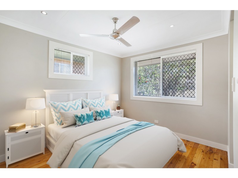 11 Skehan Street, Centenary Heights QLD 4350
