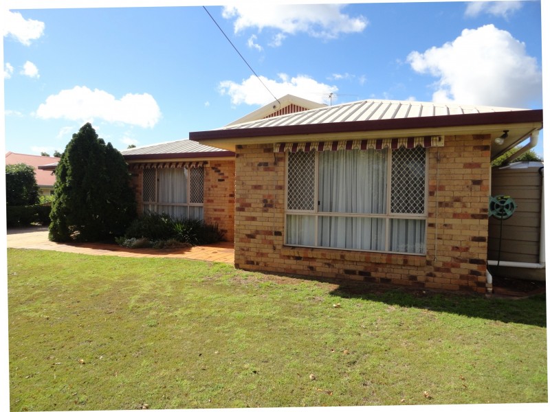 122 Rowbotham Street, Rangeville QLD 4350