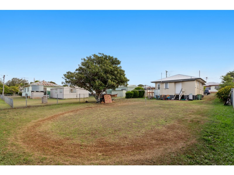 4 Blackwood Street, Harristown QLD 4350