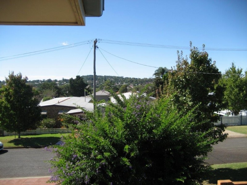 3 Bulimba Street, South Toowoomba QLD 4350