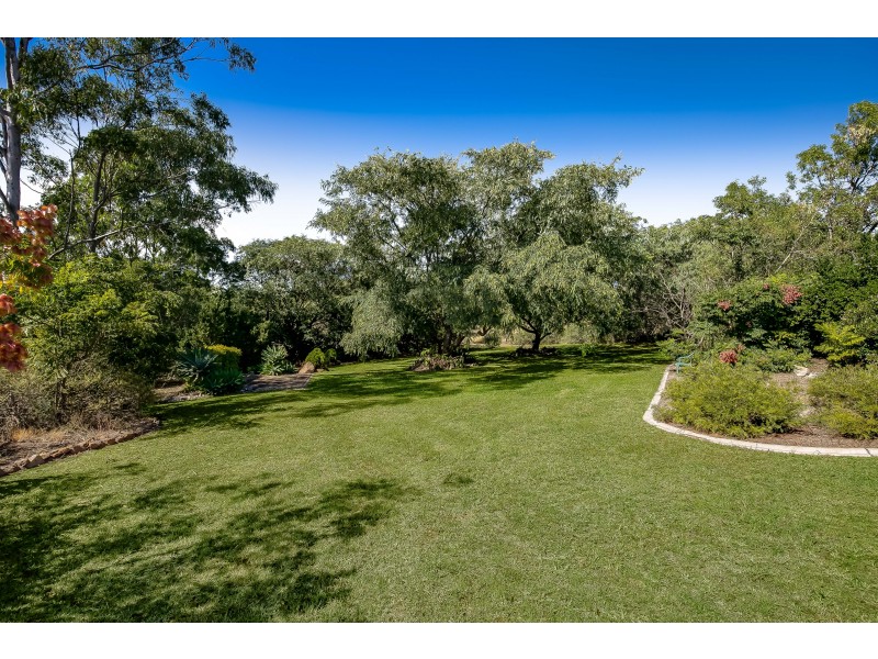 8 Jane Court, Cotswold Hills QLD 4350