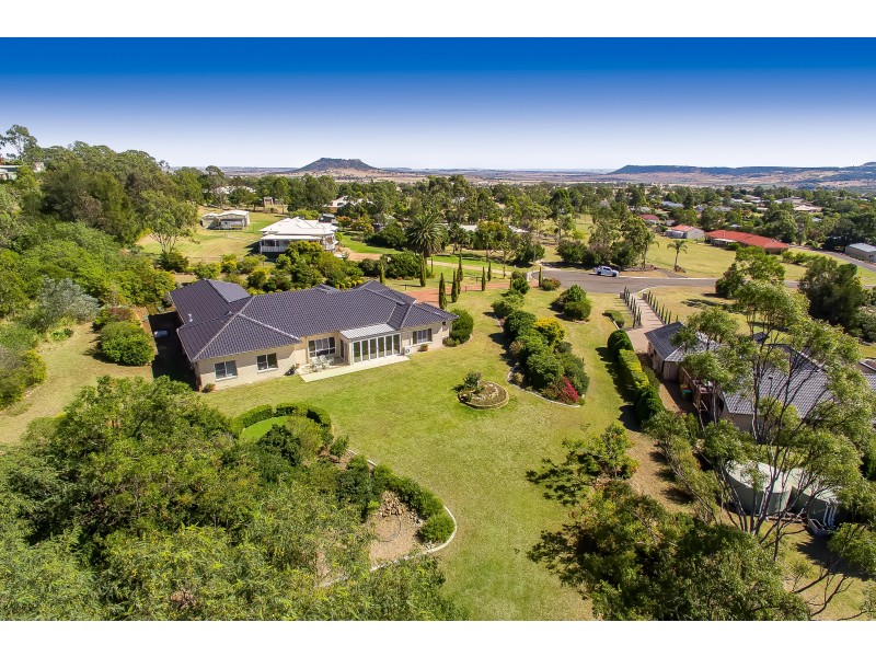 8 Jane Court, Cotswold Hills QLD 4350