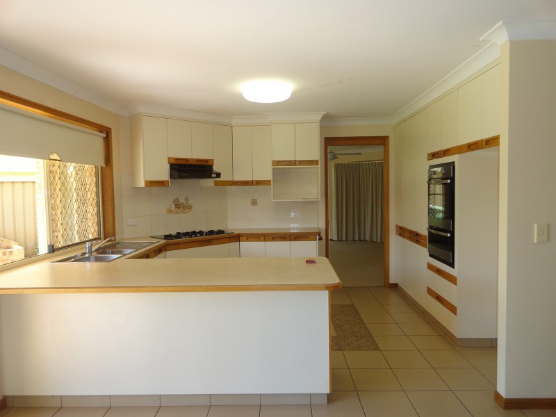 3 Wirraway Drive, Wilsonton QLD 4350