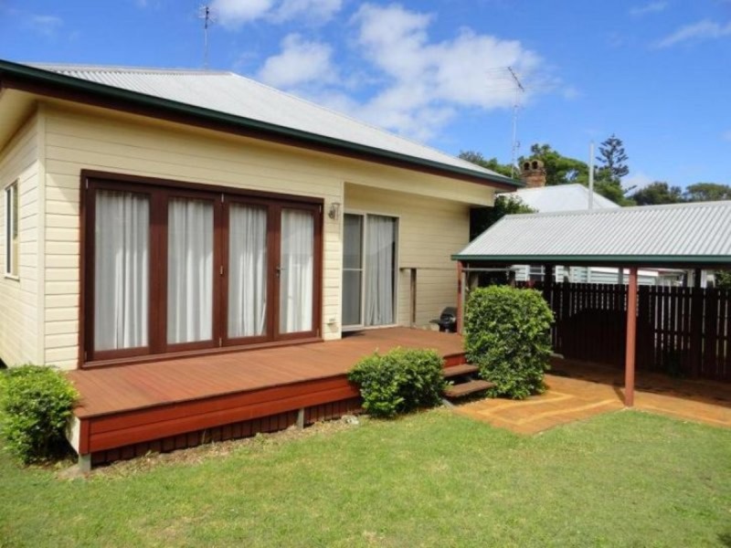 11 Kent Street, East Toowoomba QLD 4350