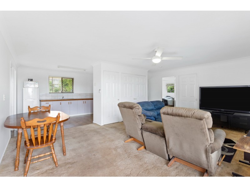 330 Spring Street, Kearneys Spring QLD 4350