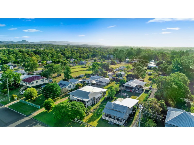 20 Station Street, Helidon QLD 4344