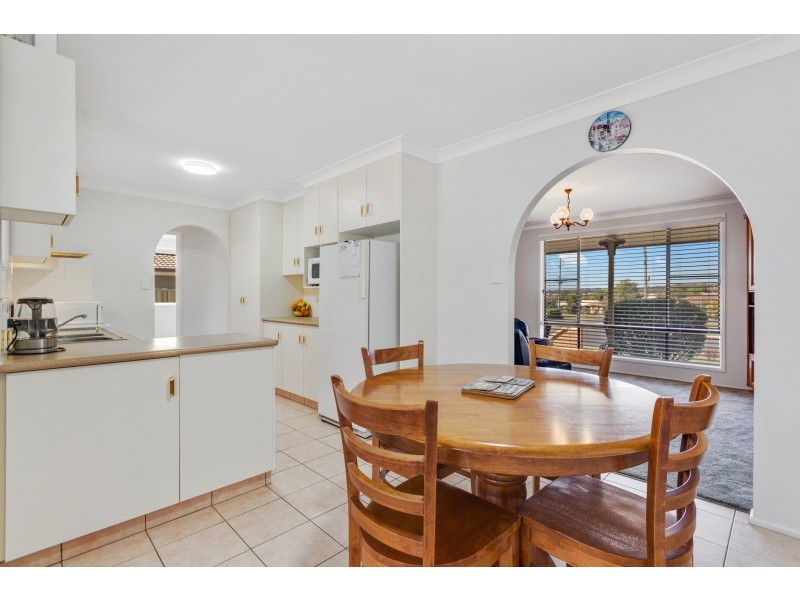 84 Jennifer Crescent, Darling Heights QLD 4350