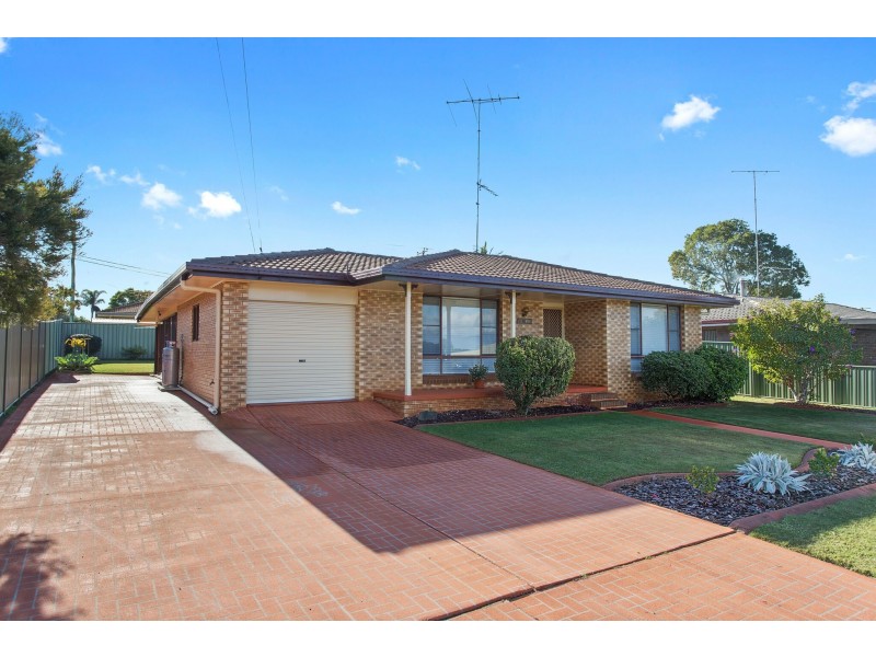 84 Jennifer Crescent, Darling Heights QLD 4350