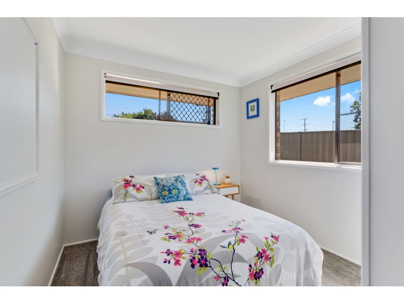 84 Jennifer Crescent, Darling Heights QLD 4350