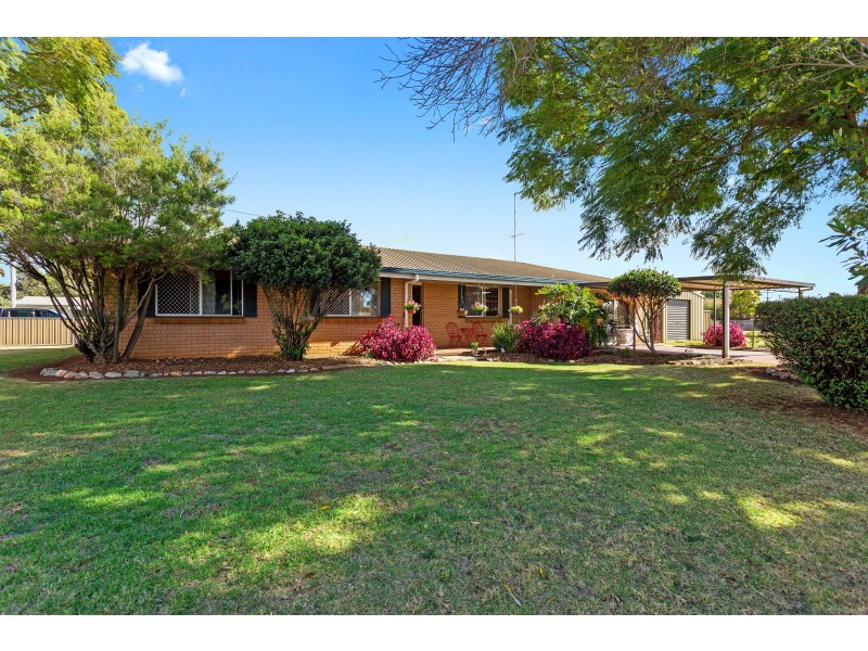 1 Janet Court, Wilsonton QLD 4350