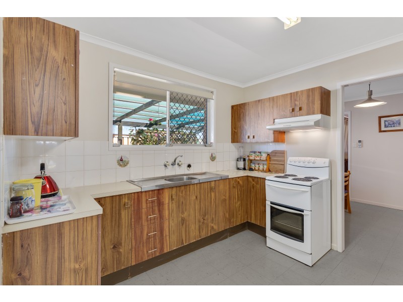 1 Janet Court, Wilsonton QLD 4350