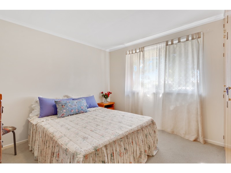 1 Janet Court, Wilsonton QLD 4350
