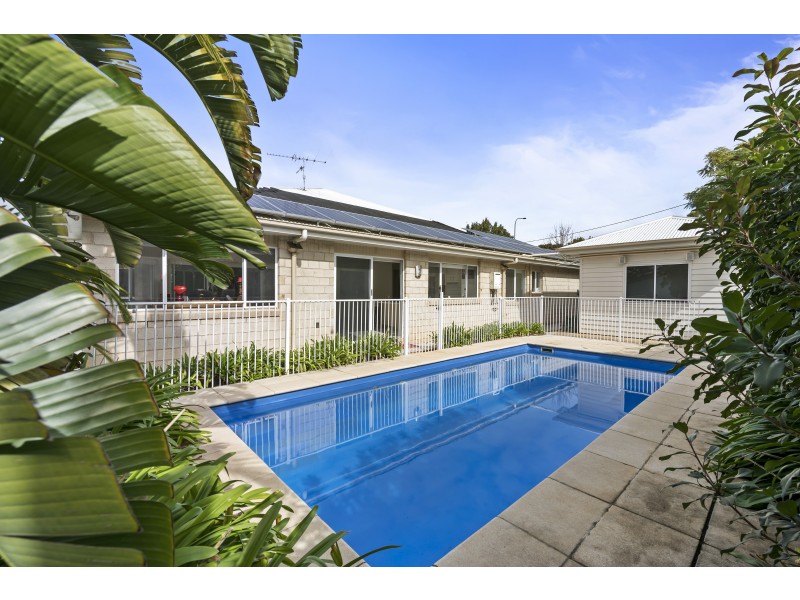 6 Martini Street, Mount Lofty QLD 4350