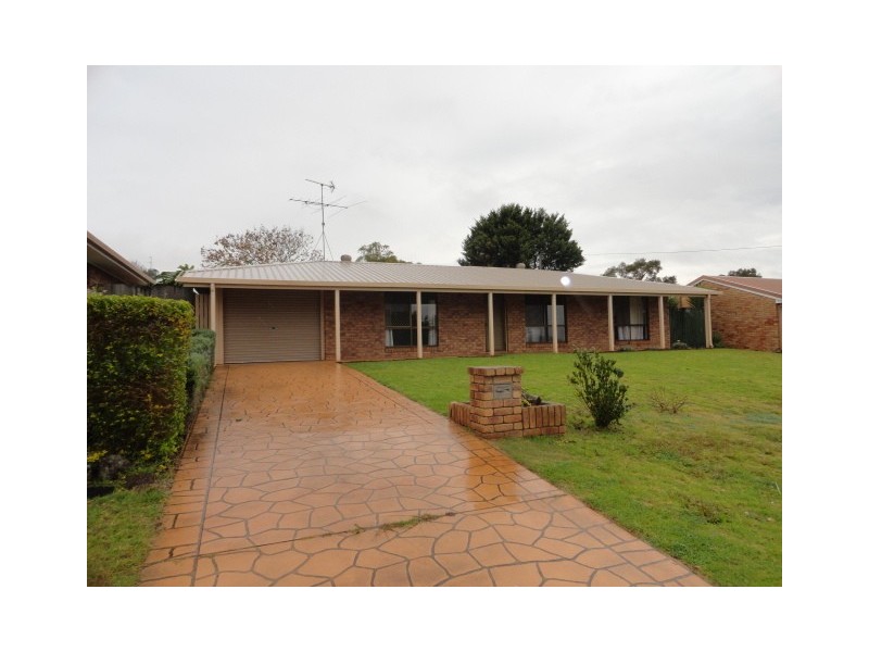 18 Kurrajong Street, Newtown QLD 4350