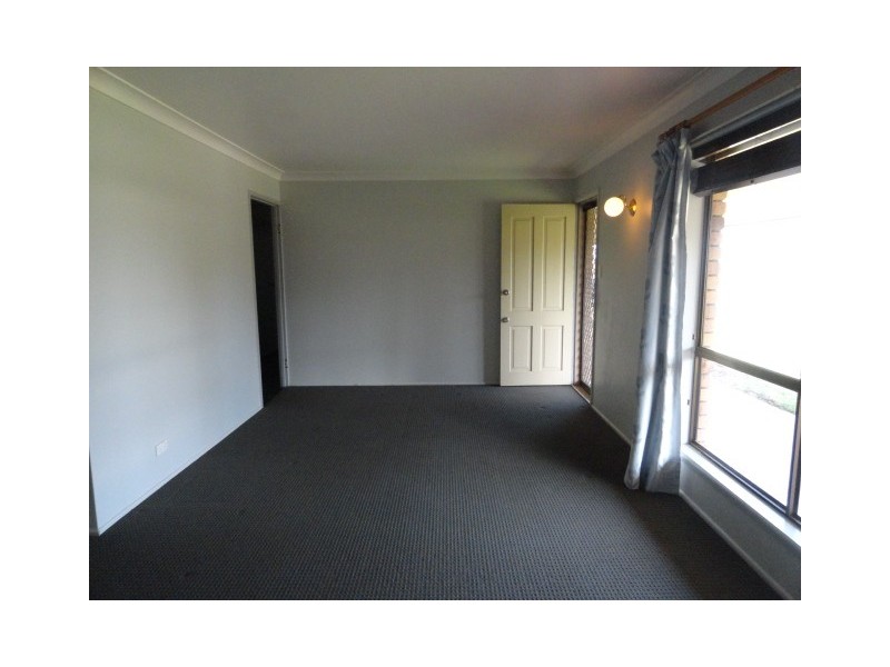 18 Kurrajong Street, Newtown QLD 4350