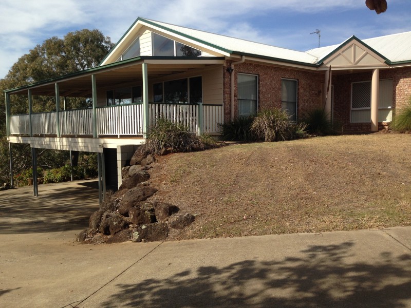 10 James Court, Cotswold Hills QLD 4350