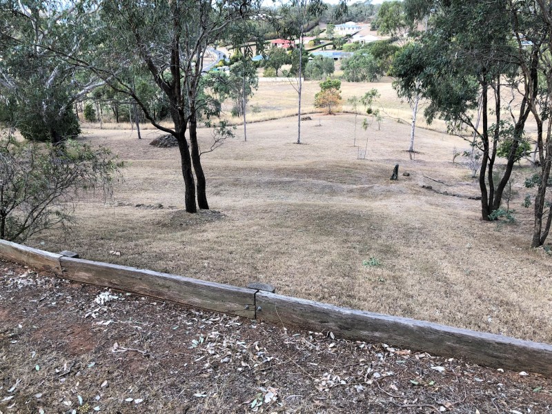 10 James Court, Cotswold Hills QLD 4350