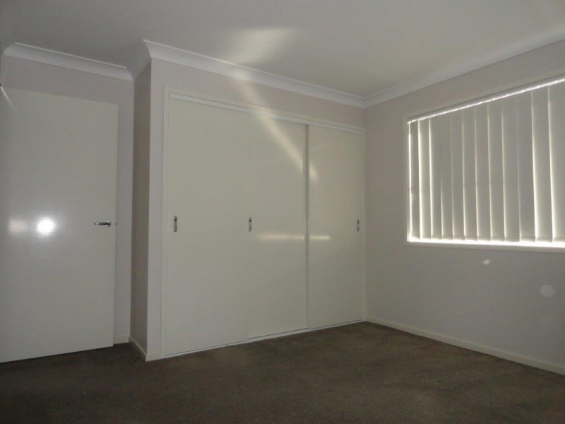 4/5 Gatfield Street, Newtown QLD 4350