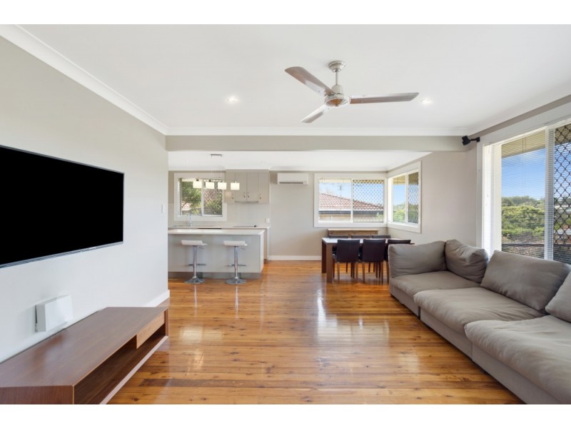 11 Skehan Street, Centenary Heights QLD 4350