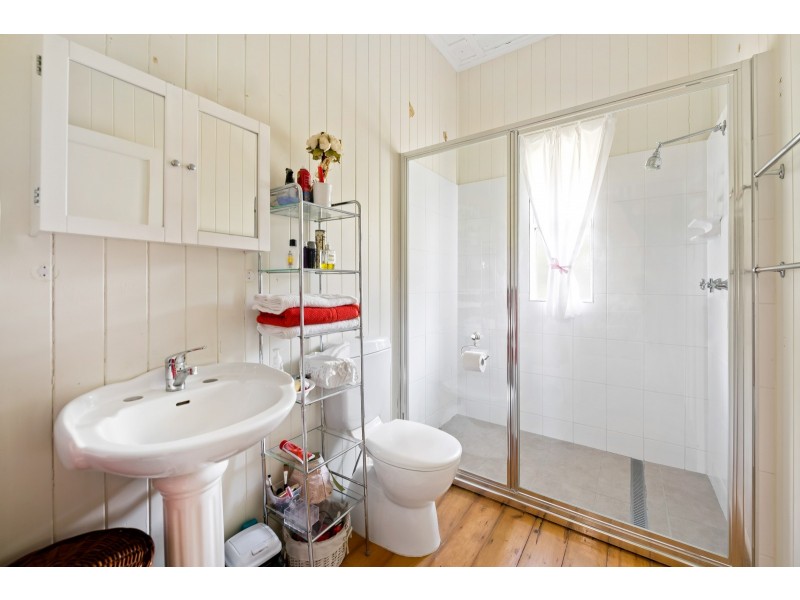 85 Stephen Street, Harristown QLD 4350