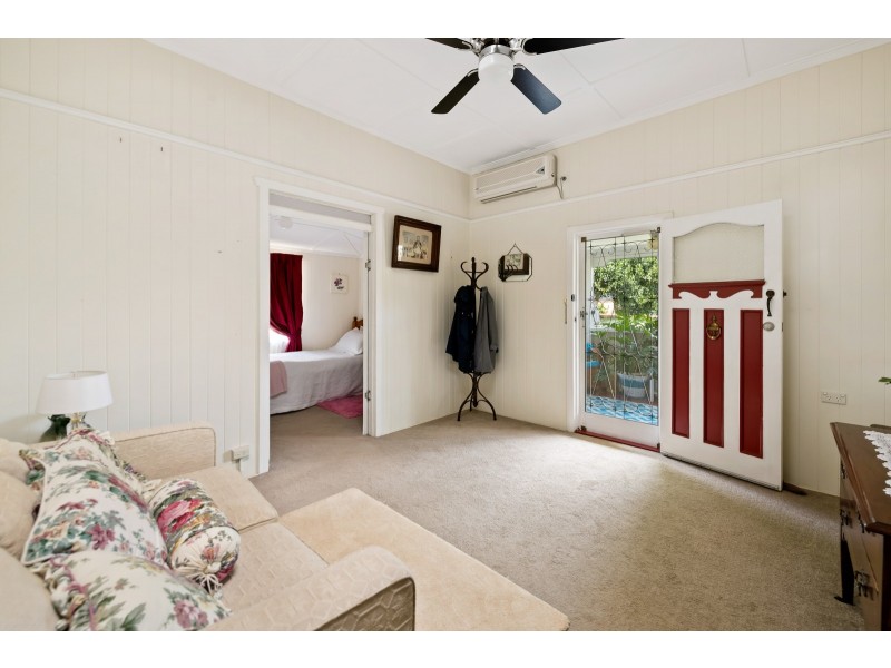 85 Stephen Street, Harristown QLD 4350