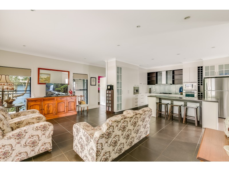 12 Carlton Street, North Toowoomba QLD 4350