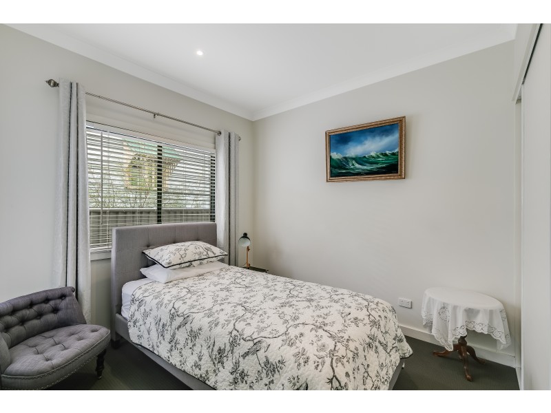 12 Carlton Street, North Toowoomba QLD 4350