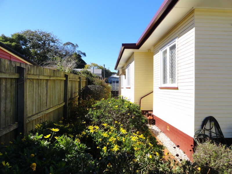 4 Kennedy Street, North Toowoomba QLD 4350