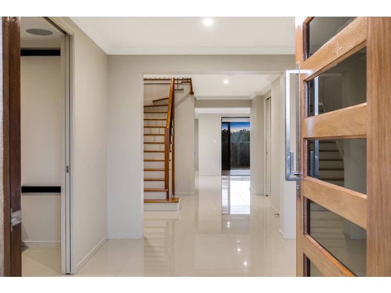 488 Mackenzie Street, Middle Ridge QLD 4350