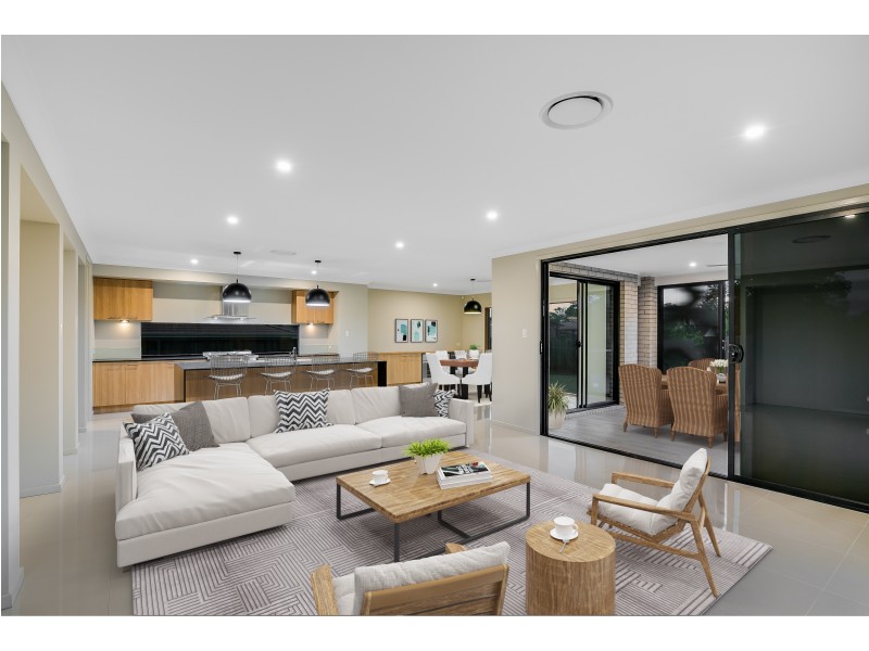 488 Mackenzie Street, Middle Ridge QLD 4350