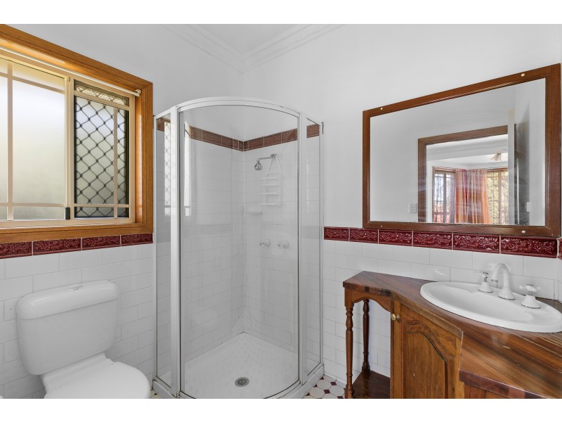 341 Spring Street, Kearneys Spring QLD 4350