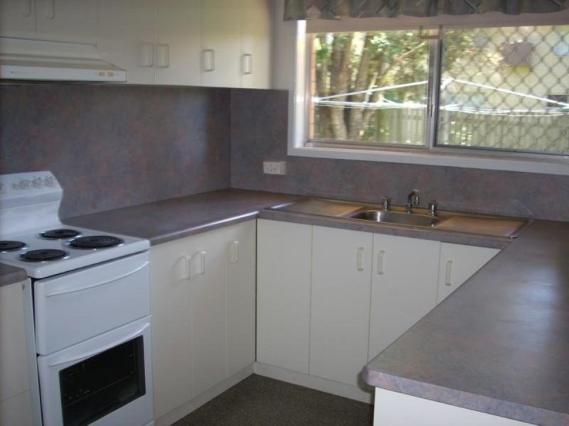 1 Garvey Street, Mount Lofty QLD 4350