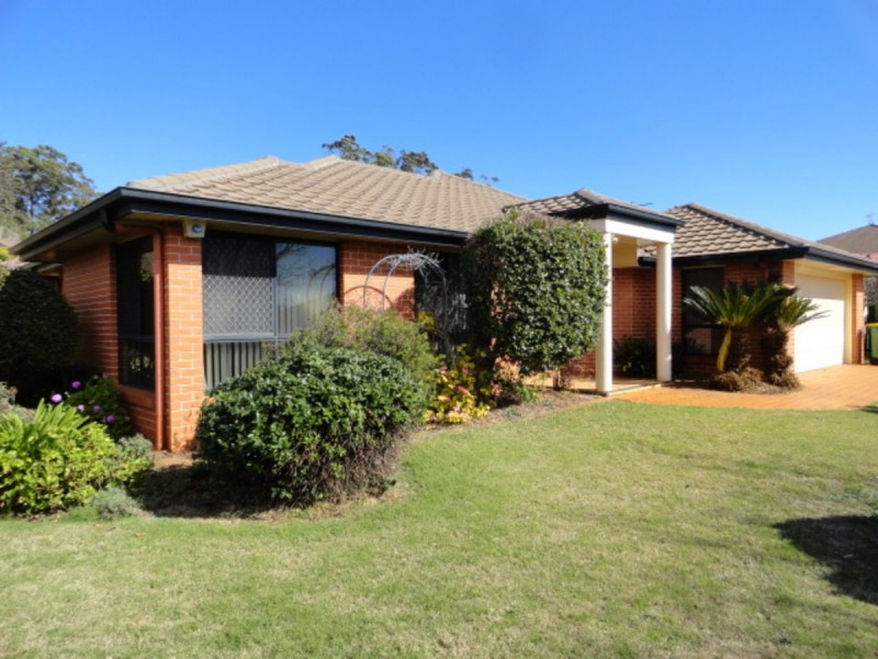 6 Glen Eagles Drive, Middle Ridge QLD 4350