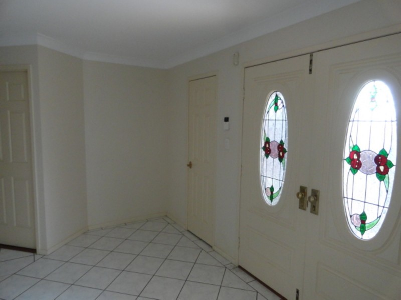 6 Glen Eagles Drive, Middle Ridge QLD 4350