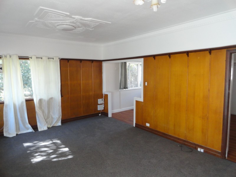 2 Perry Street, Harlaxton QLD 4350