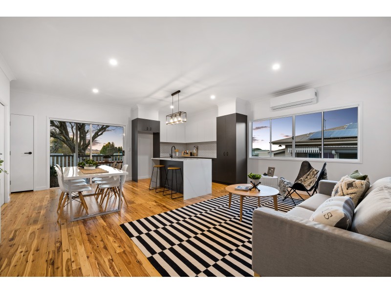 17 Norah Street, Centenary Heights QLD 4350