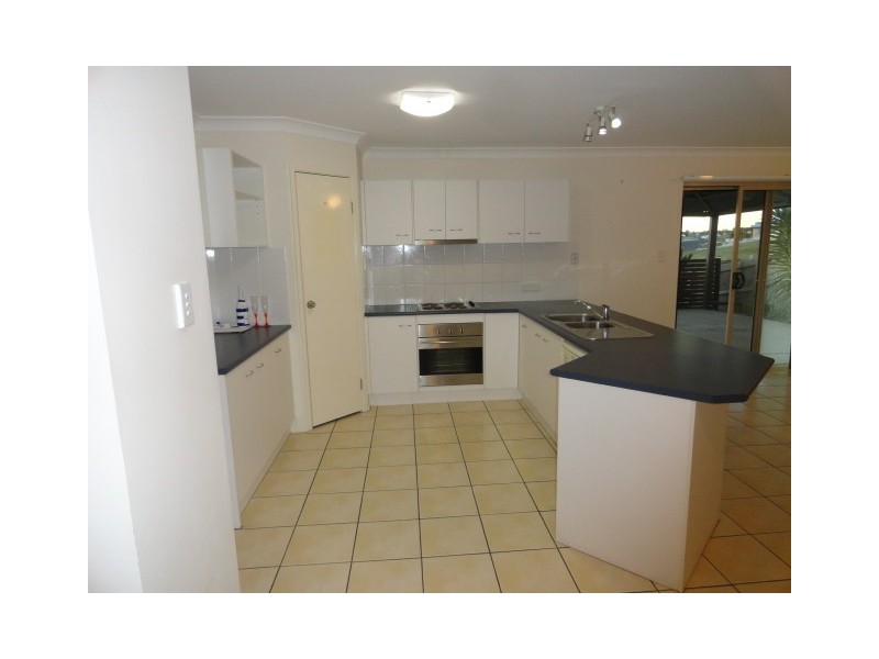 2 Bulloo Street, Glenvale QLD 4350