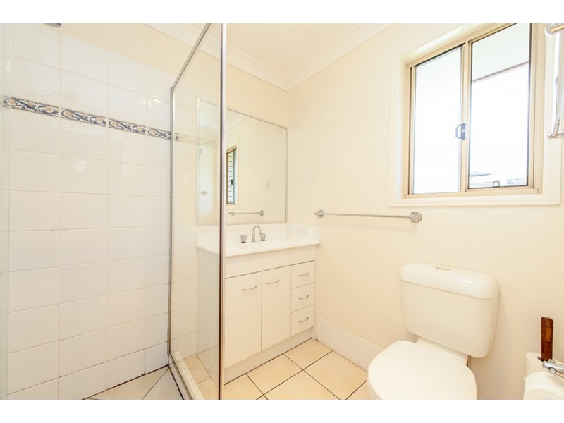 2 Bulloo Street, Glenvale QLD 4350