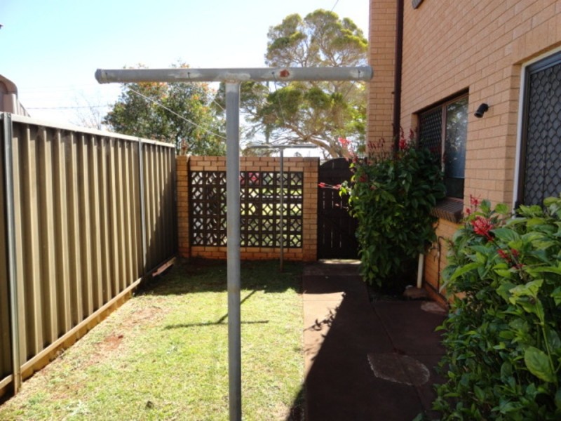 3/10 Perina Street, Wilsonton QLD 4350