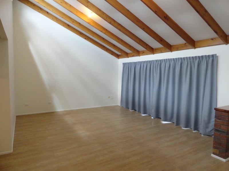 12 Broadfoot Street, Kearneys Spring QLD 4350