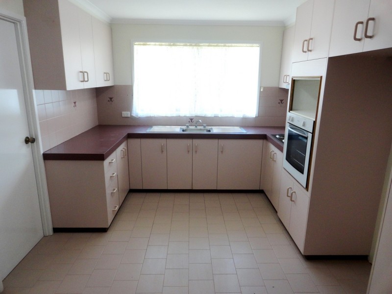 12 Broadfoot Street, Kearneys Spring QLD 4350