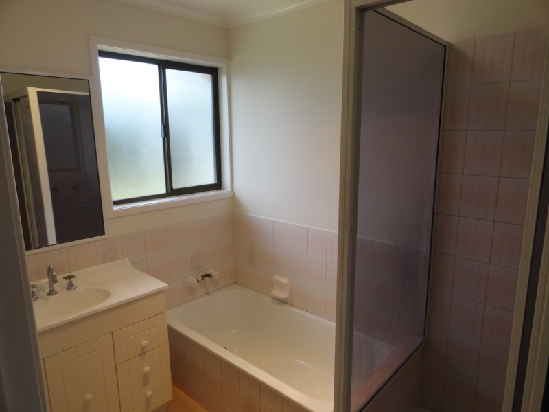 12 Broadfoot Street, Kearneys Spring QLD 4350