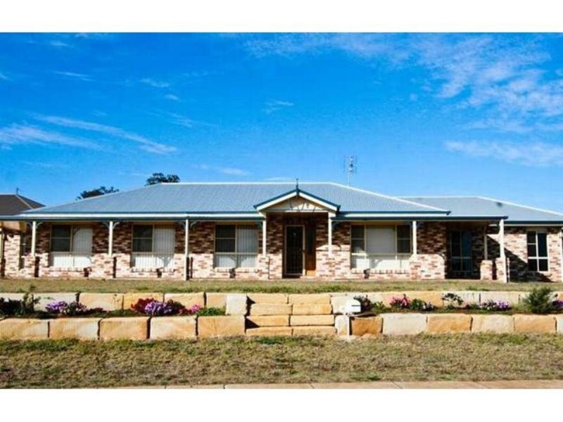 18 Gwenda Drive, Westbrook QLD 4350