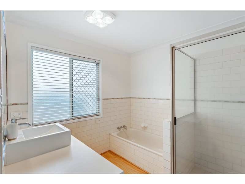 2/60 Crown Street, Rangeville QLD 4350