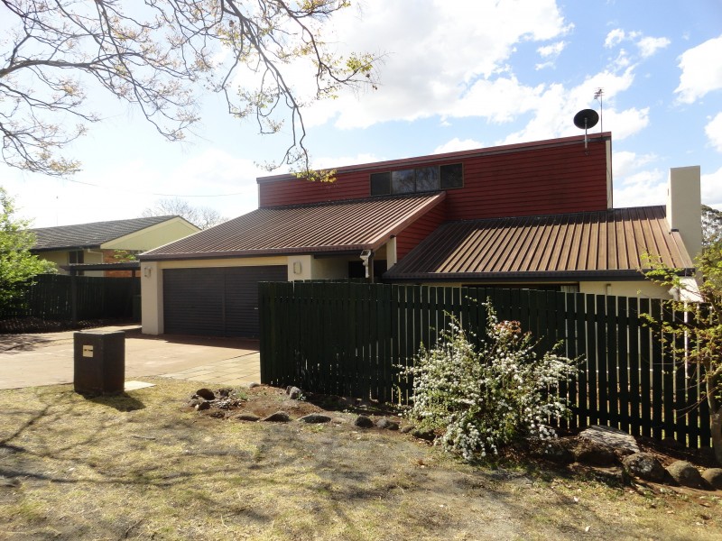 1 Cassia Street, Centenary Heights QLD 4350