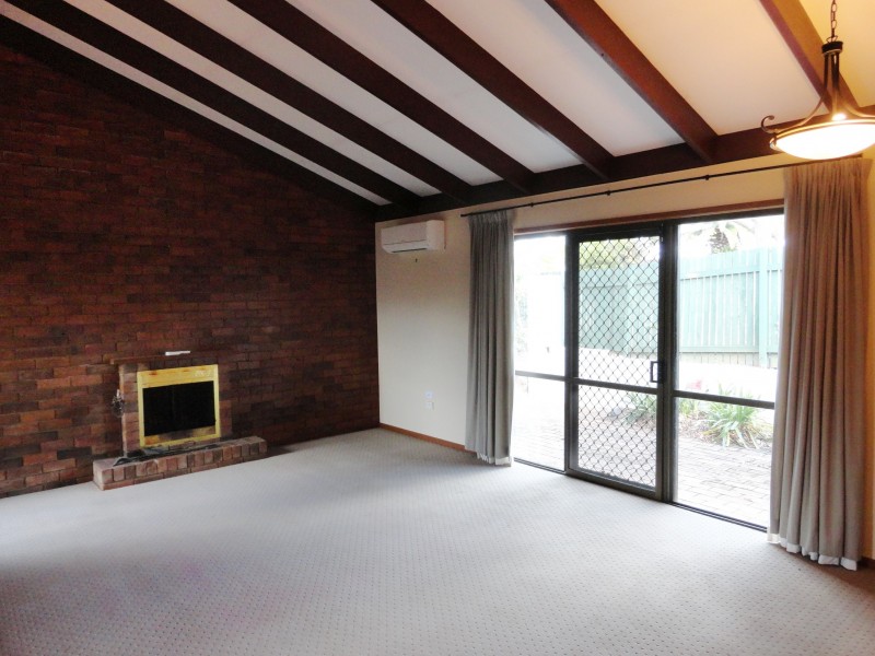 1 Cassia Street, Centenary Heights QLD 4350